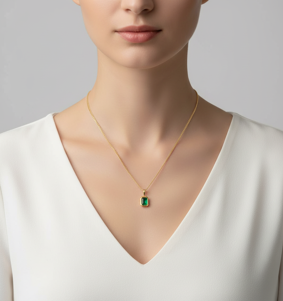 Esme Emerald Pendant Necklace