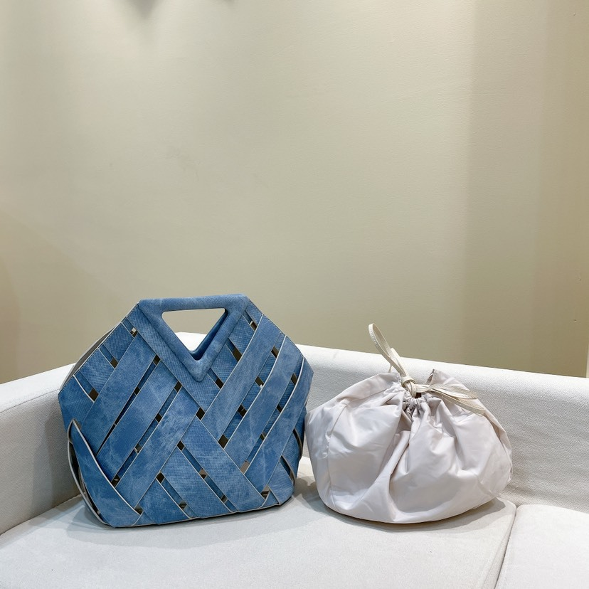 Priscilla Triangle Vinatge Bag